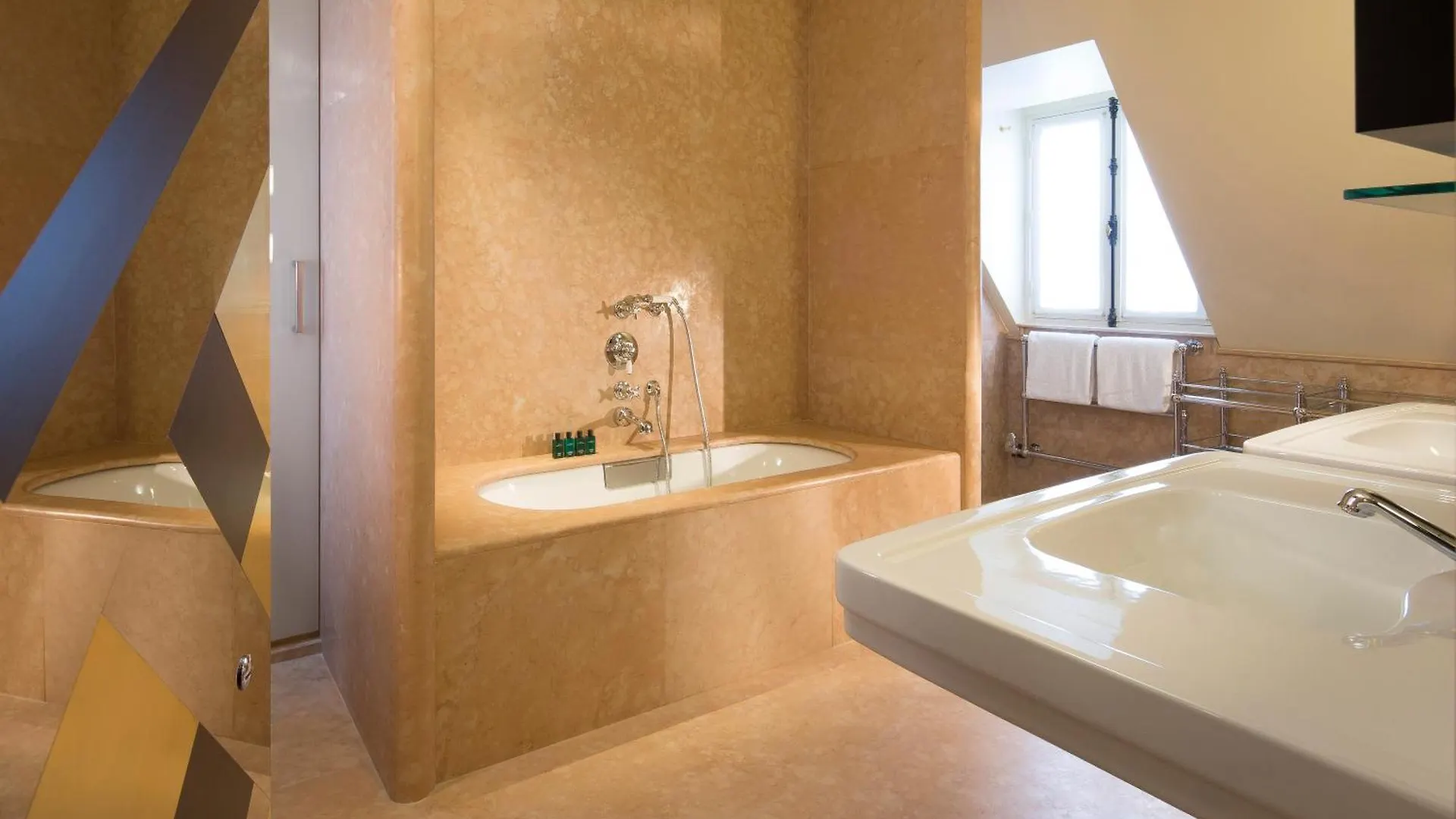 Hotel Saint-marc Paris