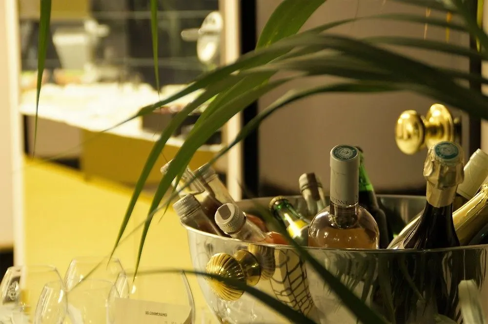 Hotel Saint-marc 4*